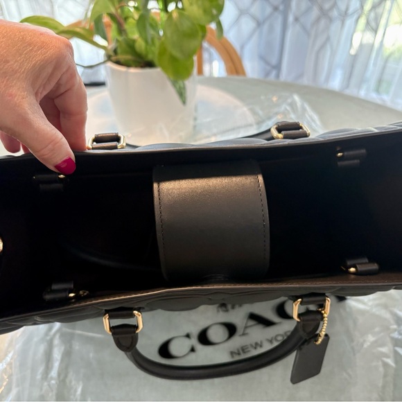 Coach Large Maggie Tote - Picture 9 of 11